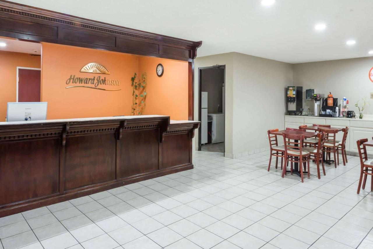 Howard Johnson By Wyndham Iowa La Εξωτερικό φωτογραφία