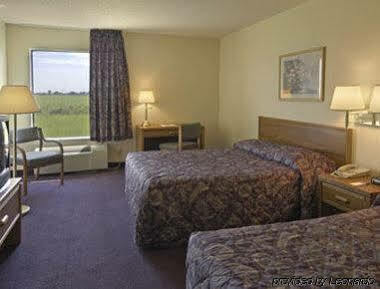 Howard Johnson By Wyndham Iowa La Εξωτερικό φωτογραφία